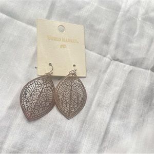 Sliver leaf earring